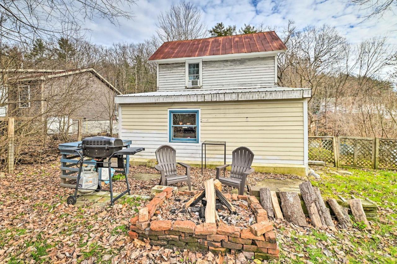Cozy Lake Luzerne Getaway With Fire Pit! Βίλα Εξωτερικό φωτογραφία